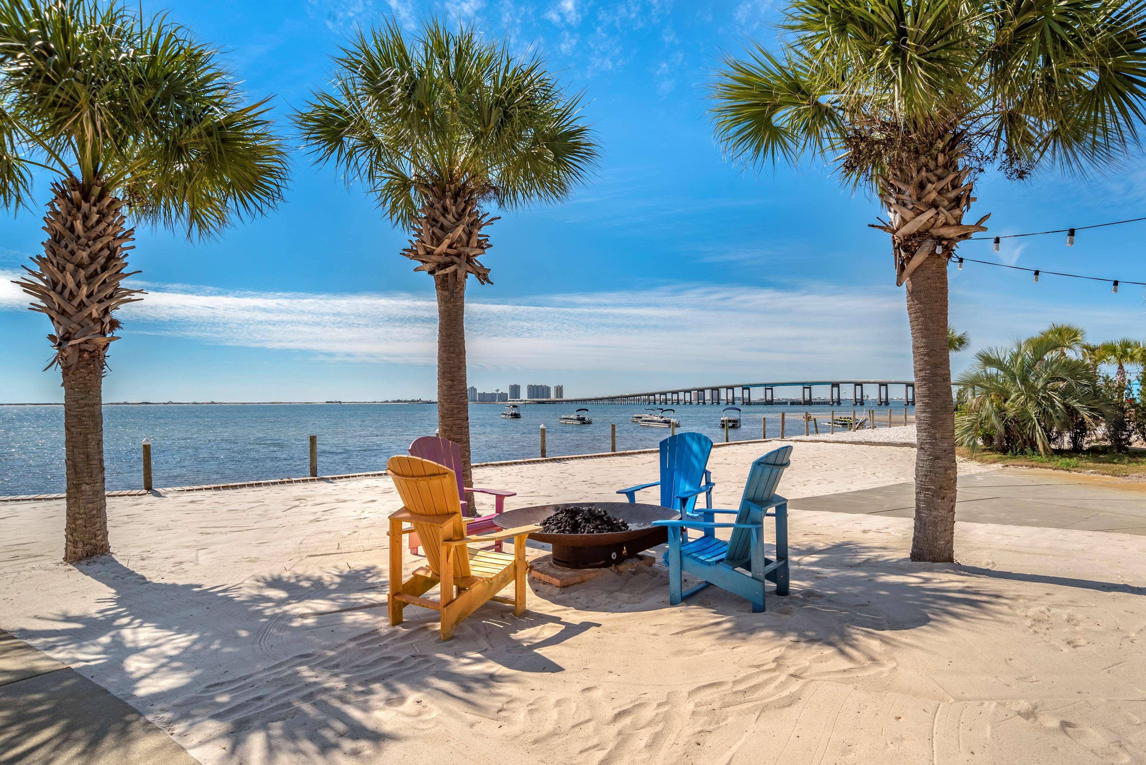 Best Western Navarre Waterfront Exterior photo