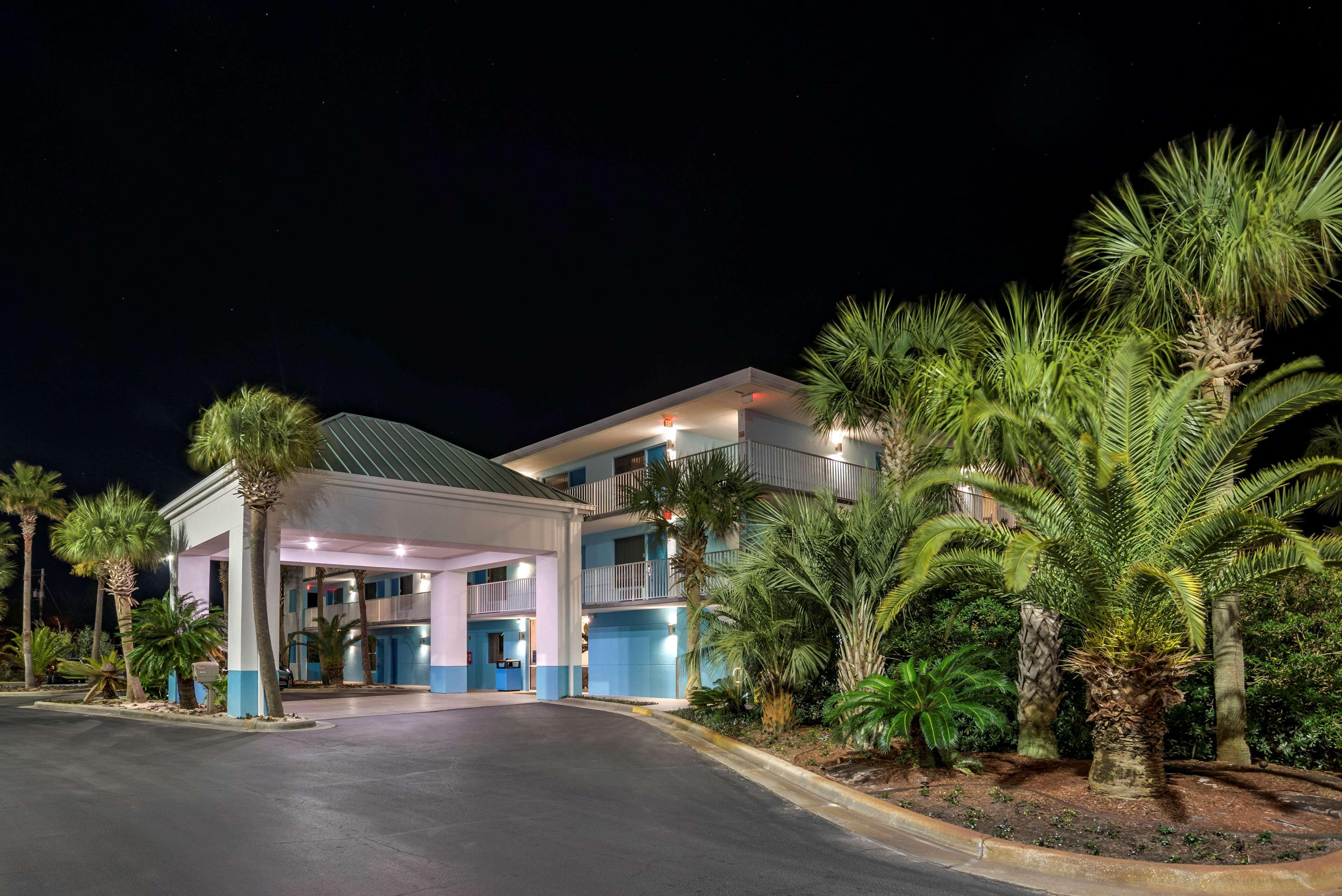 Best Western Navarre Waterfront Exterior photo