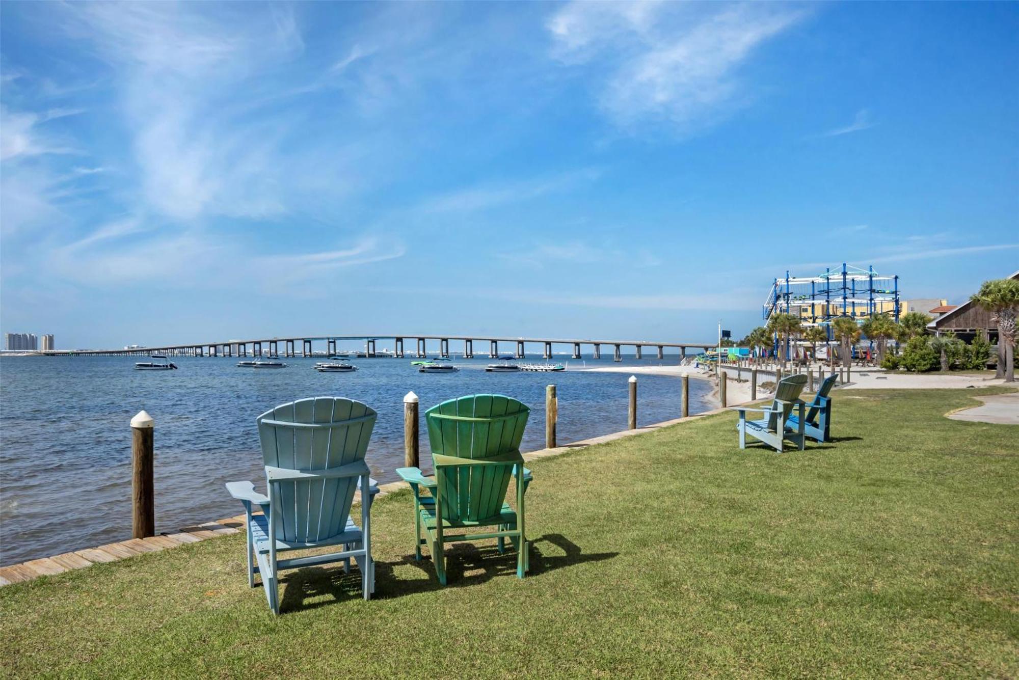 Best Western Navarre Waterfront Exterior photo