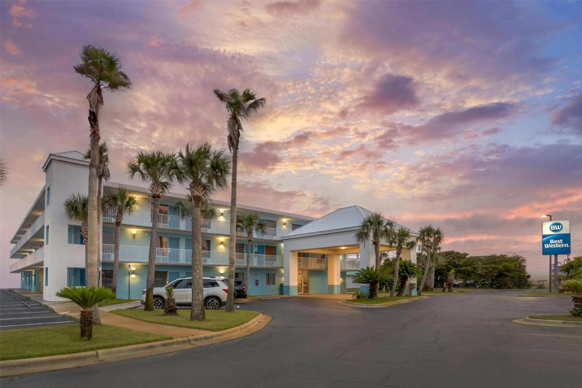 Best Western Navarre Waterfront Exterior photo